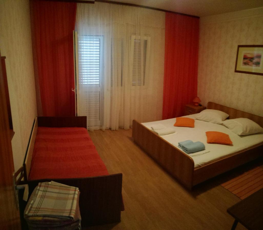 Apartments with a parking space Supetarska Draga - Donja, Rab - 15999 Bagian luar foto