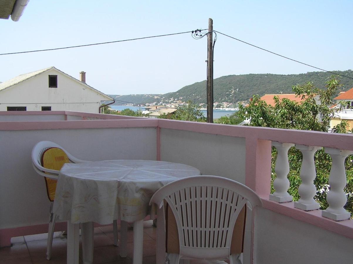 Apartments with a parking space Supetarska Draga - Donja, Rab - 15999 Bagian luar foto